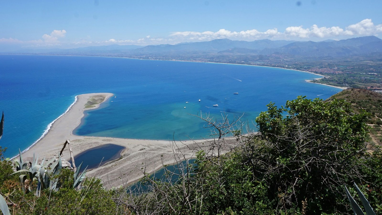 Costa mediterránea de Sicilia para planificar días con coche y paradas