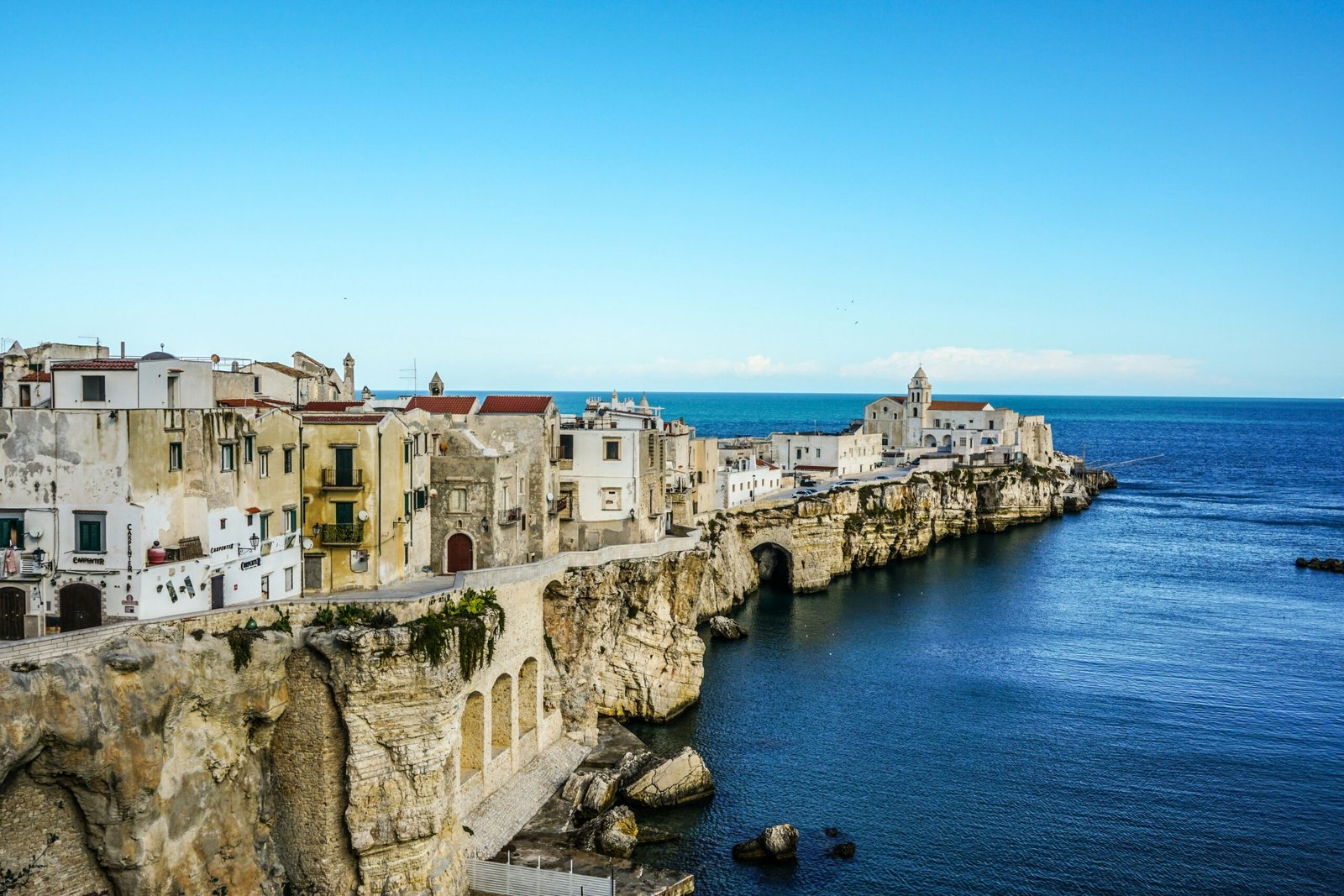 Guida strategica della Puglia per scegliere zone, basi e trasporti senza errori