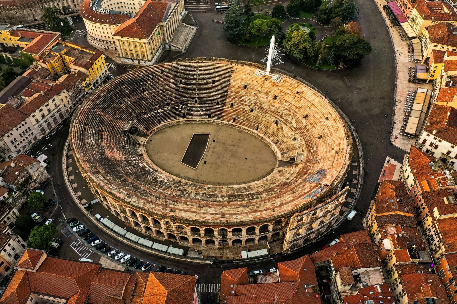 Vista aérea del Arena de Verona, que muestra su arquitectura romana